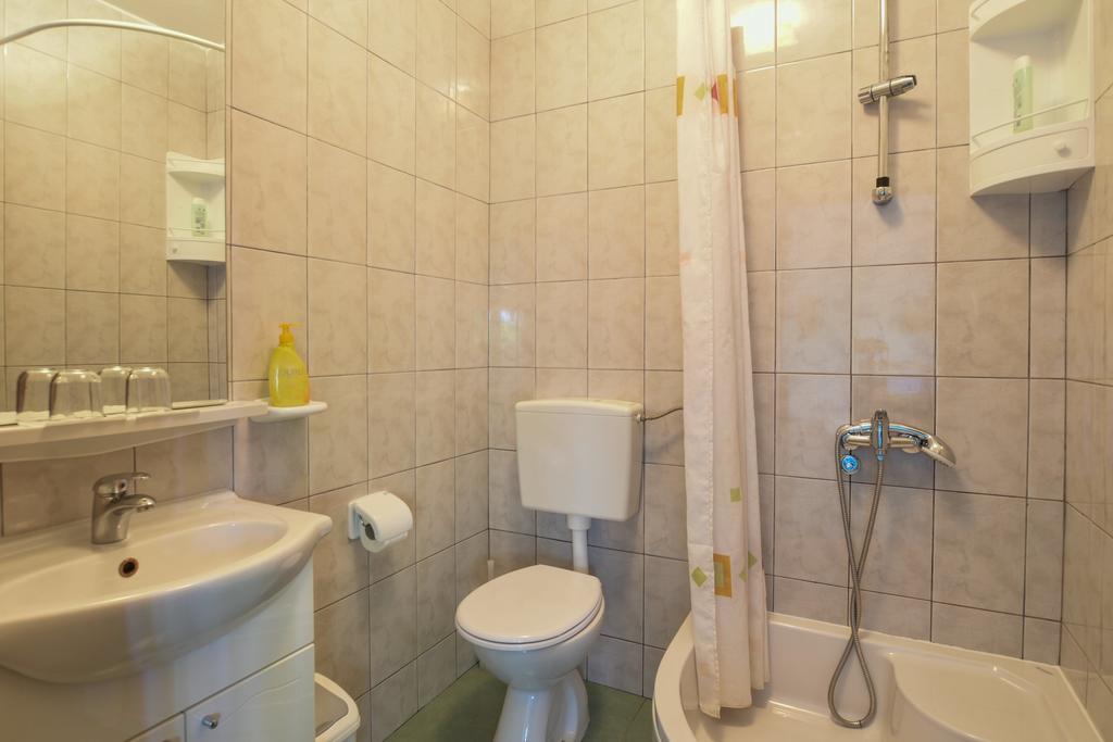 גרבובץ Apartments Bozic מראה חיצוני תמונה
